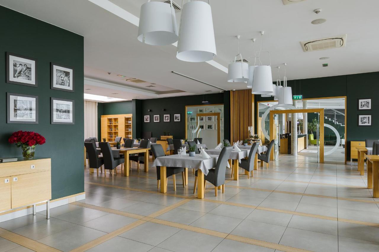 Aroma Stone Hotel Spa Syców Exteriör bild